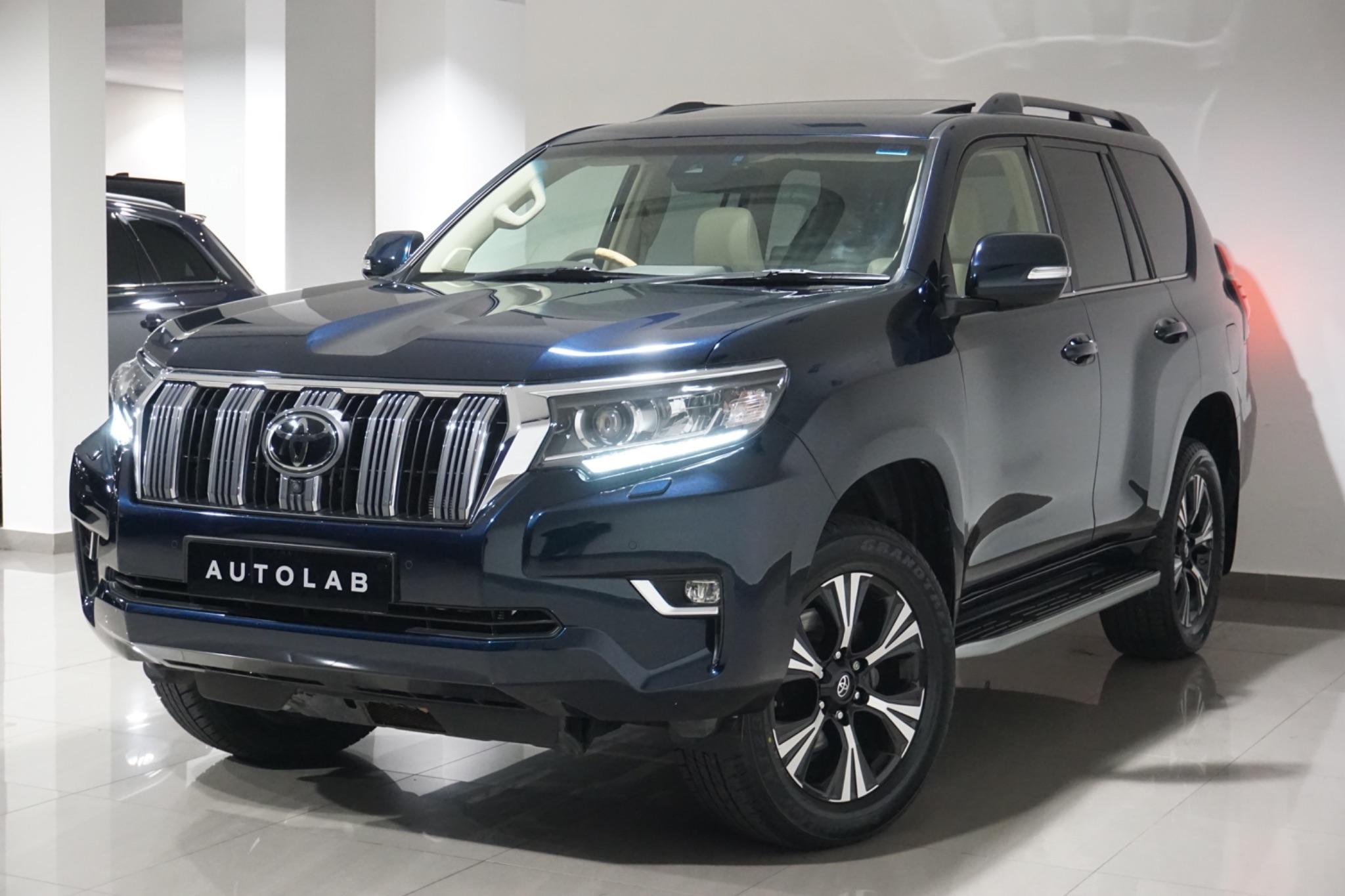 Toyota Land Cruiser 2.8D Invincible Auto 4WD Euro 6 (s/s) 5dr (7 Seat)